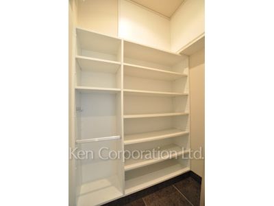 パークコート麻布十番ザ・タワーの写真 シューズインクローゼット