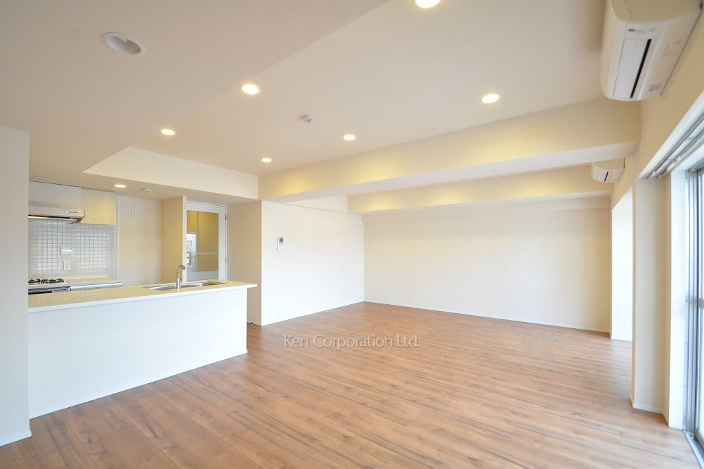 西麻布BLESSの写真 リビングダイニング