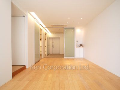 パークアクシス青山一丁目タワーの写真 居室（LDなど） ※7階の同じ間取タイプを撮影。仕様が異なることがあります。