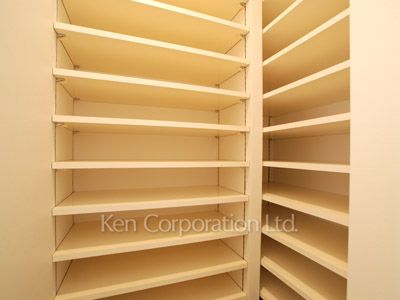 パークアクシス青山一丁目タワーの写真 シューズインクローゼット ※7階の同じ間取タイプを撮影。仕様が異なることがあります。