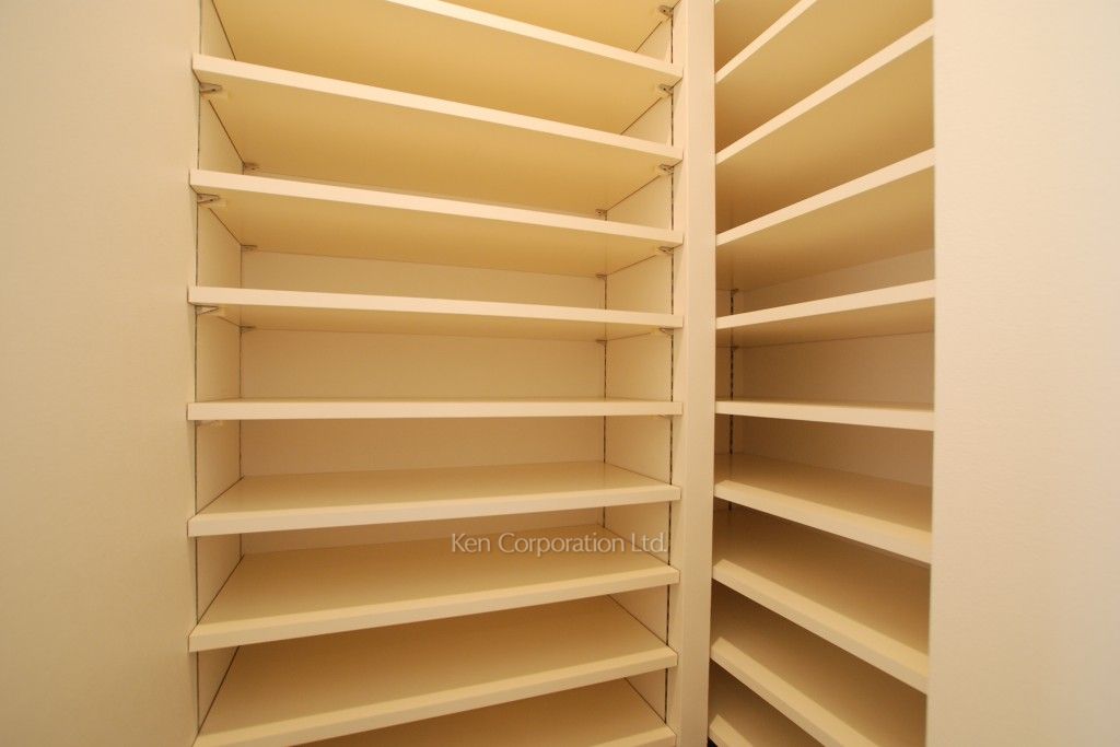 パークアクシス青山一丁目タワーの写真 シューズインクローゼット ※7階の同じ間取タイプを撮影。仕様が異なることがあります。