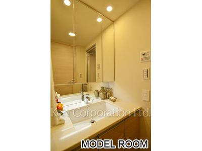 パウダールーム ※13階の同じ間取タイプを撮影。仕様が異なることがあります。