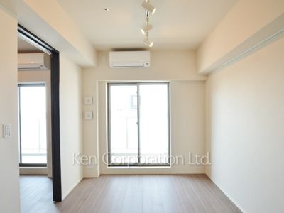 偶数階カラータイプ：Cozy monochrome、奇数階カラータイプ：Mellow white