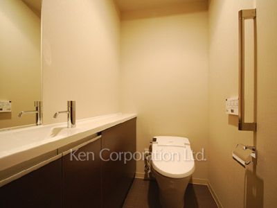 セントラルパークタワー ラ・トゥール新宿の写真 トイレ ※10階の同じ間取タイプを撮影。仕様が異なることがあります。