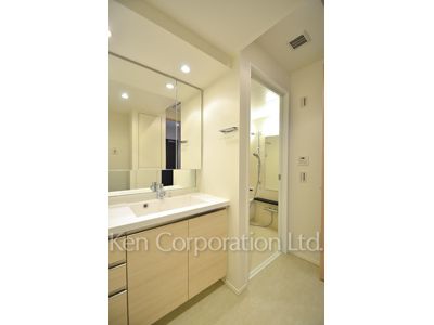 ザ・パークハウス渋谷美竹の写真 パウダールーム ※5階の同じ間取タイプを撮影。仕様が異なることがあります。