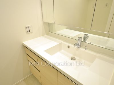 ザ・パークハウス渋谷美竹の写真 パウダールーム ※5階の同じ間取タイプを撮影。仕様が異なることがあります。