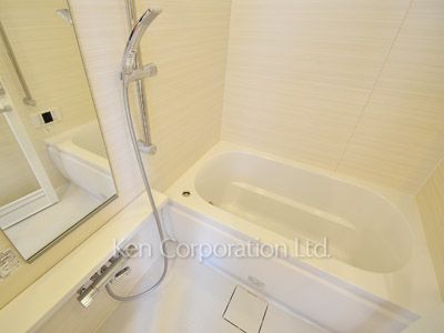 バスルーム ※6階の同じ間取タイプを撮影。仕様が異なることがあります。