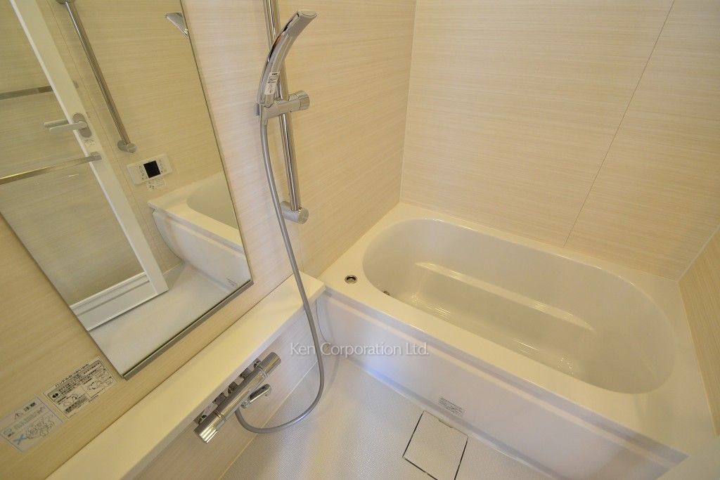 CITY CURRENT南青山の写真 バスルーム ※6階の同じ間取タイプを撮影。仕様が異なることがあります。