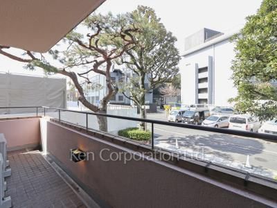 ベルテ表参道の写真 バルコニー