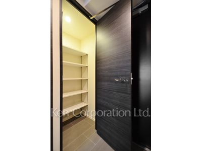 パークハビオ平河町の写真 シューズインクローゼット ※15階の同じ間取タイプを撮影。仕様が異なることがあります。