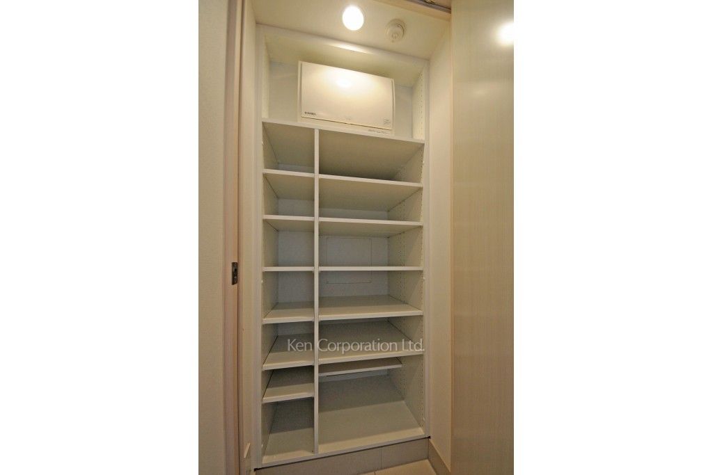 南青山マスターズハウスの写真 シューズクローゼット