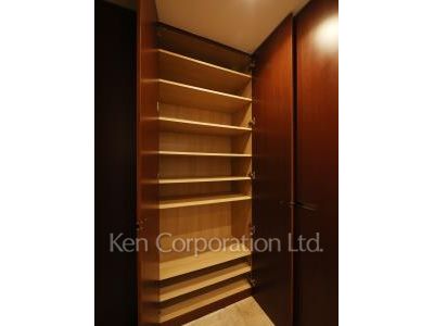 ディアナガーデン代官山の写真 シューズクローゼット