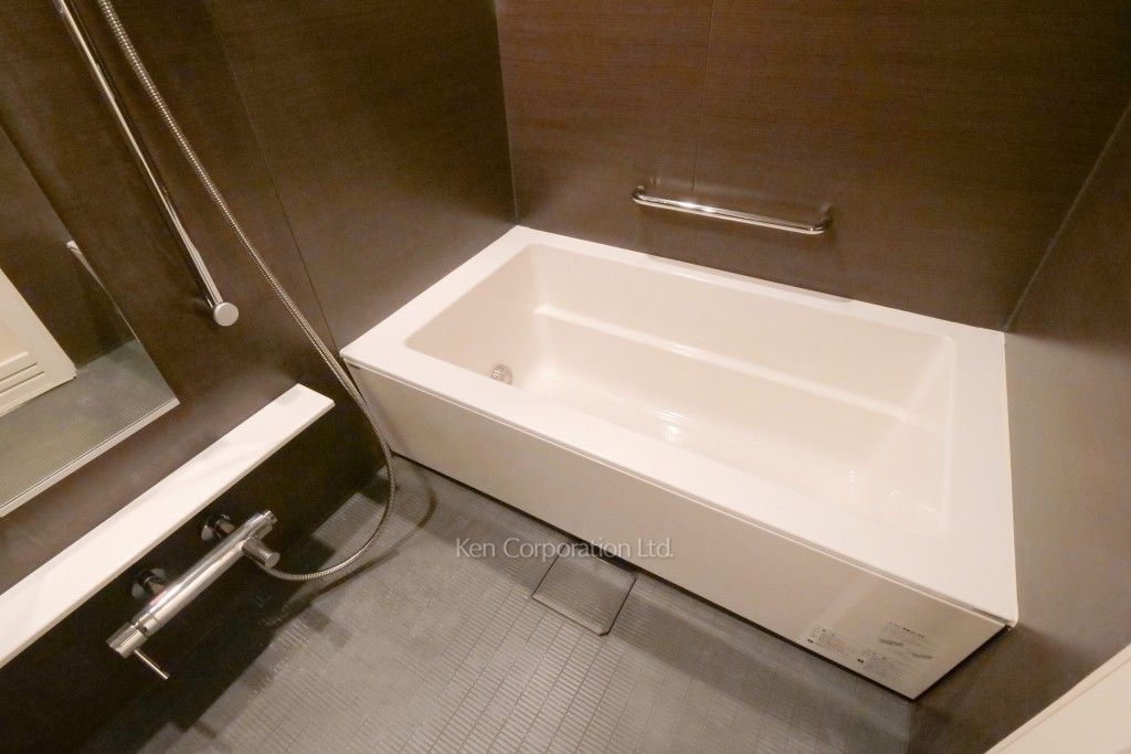 レジディア日本橋馬喰町Ⅲの写真 バスルーム ※10階の同じ間取タイプを撮影。仕様が異なることがあります。