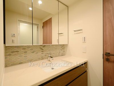 パウダールーム ※21階の同じ間取タイプを撮影。仕様が異なることがあります。