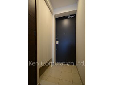 ヒューリックレジデンス新宿戸山の写真 玄関 ※2階の同じ間取タイプを撮影。仕様が異なることがあります。