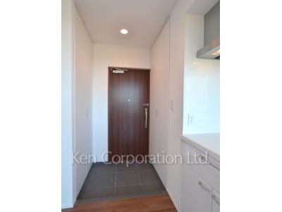 La Versoixの写真 玄関※4階の同じ間取りタイプを撮影。仕様が異なることがあります。