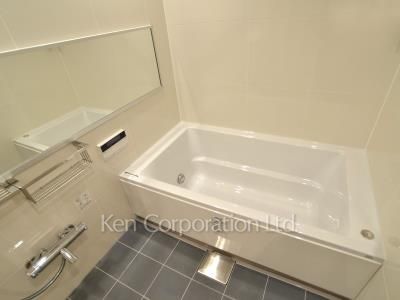 La Versoixの写真 バスルーム※4階の同じ間取りタイプを撮影。仕様が異なることがあります。