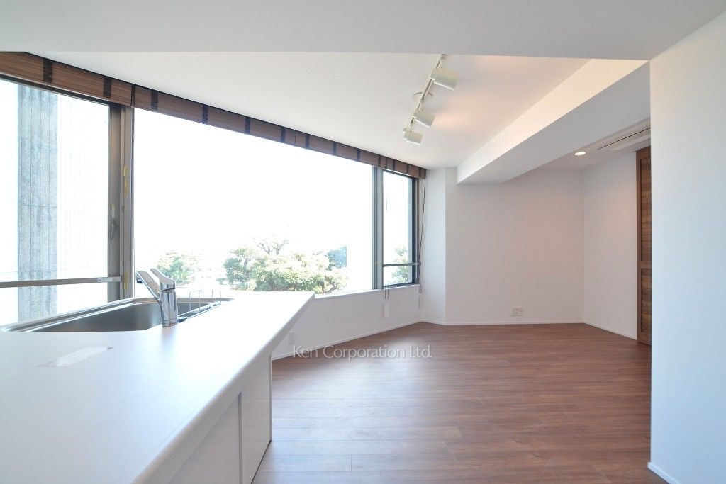 La Versoixの写真 リビングダイニング※4階の同じ間取りタイプを撮影。仕様が異なることがあります。