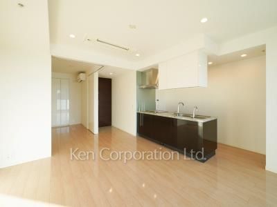 グランドメゾン白金の杜ザ・タワーの写真 居室（LDなど）