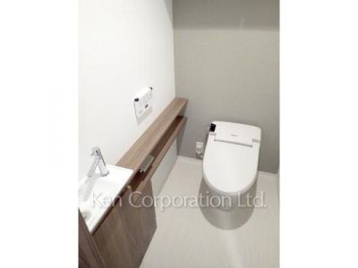 トイレ ※写真・画像は実際と異なる場合がございます。部屋写真は同一タイプのものです。（ただし、画像中にタイプ名の記載がある場合はその記載内容を優先します。）