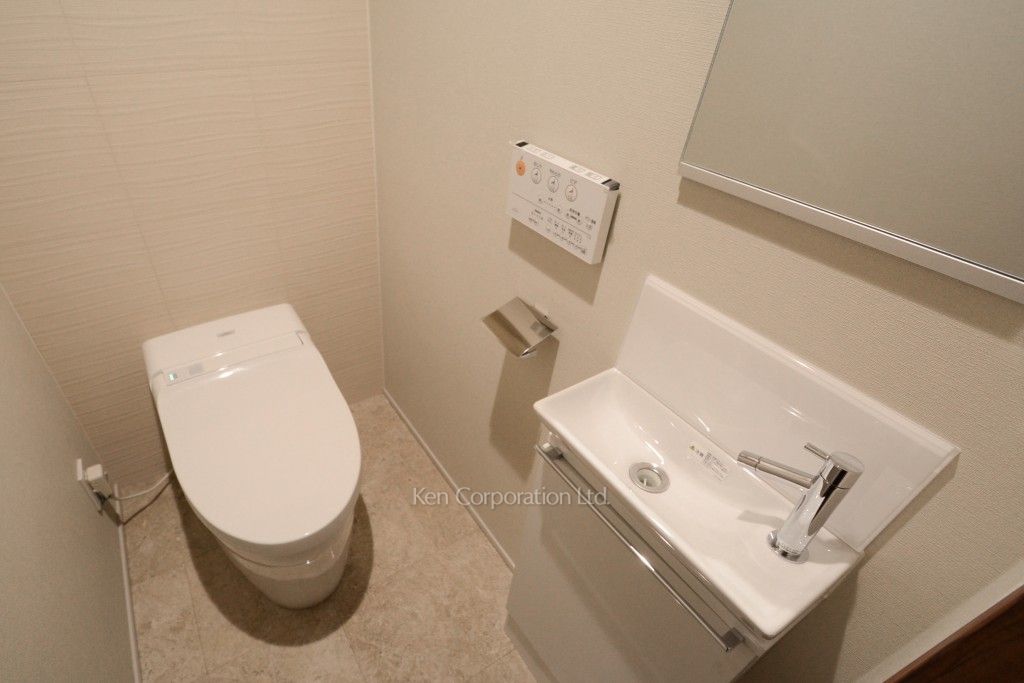 オープンレジデンシア南青山の写真 トイレ