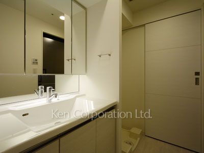 コンフォリア渋谷WESTの写真 パウダールーム ※13階の同じ間取タイプを撮影。仕様が異なることがあります。