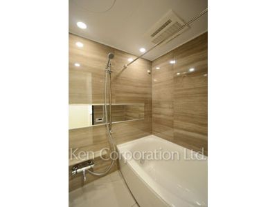 コンフォリア渋谷WESTの写真 バスルーム ※13階の同じ間取タイプを撮影。仕様が異なることがあります。