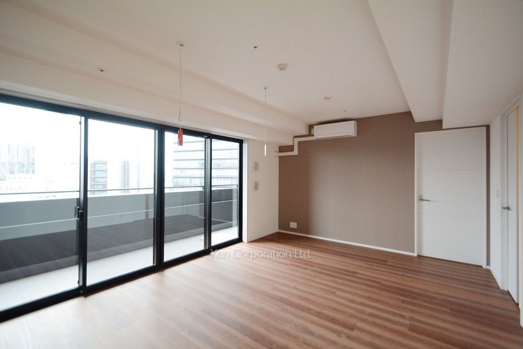 コンフォリア渋谷WESTの写真 リビングダイニング ※13階の同じ間取タイプを撮影。仕様が異なることがあります。