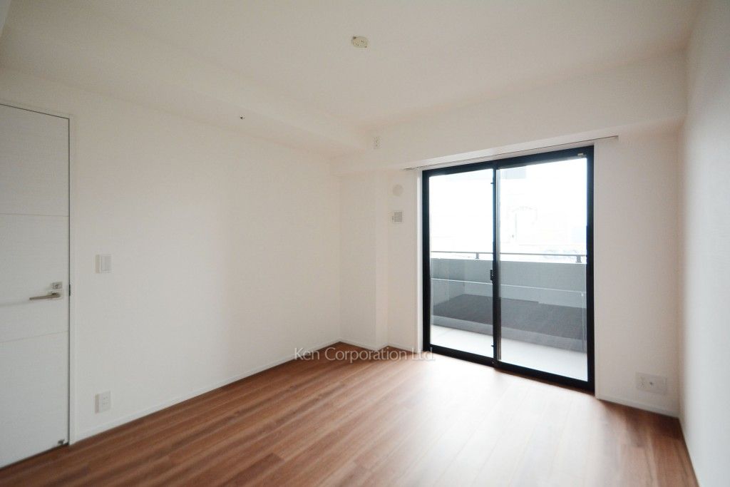 コンフォリア渋谷WESTの写真 ベッドルーム ※13階の同じ間取タイプを撮影。仕様が異なることがあります。