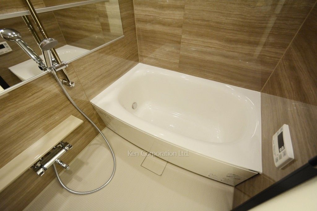 コンフォリア渋谷WESTの写真 バスルーム ※13階の同じ間取タイプを撮影。仕様が異なることがあります。