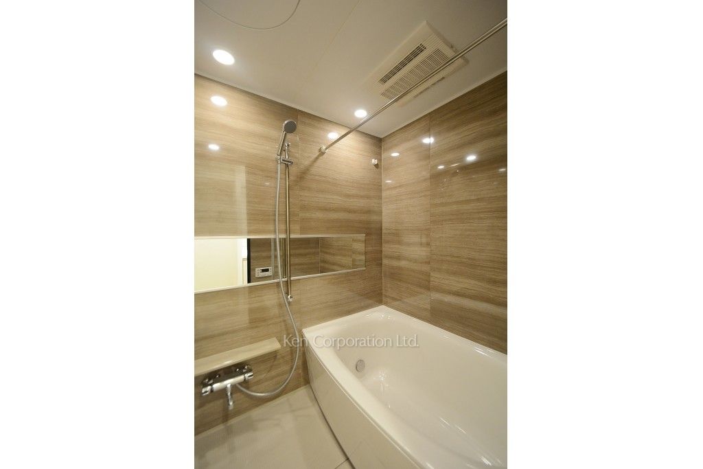 コンフォリア渋谷WESTの写真 バスルーム ※13階の同じ間取タイプを撮影。仕様が異なることがあります。