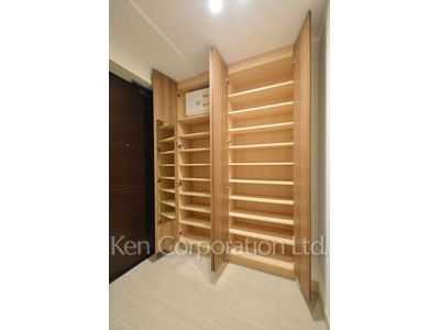 富久クロスコンフォートタワーの写真 シューズクローゼット