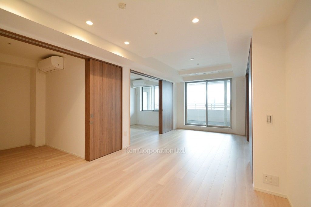 富久クロスコンフォートタワーの写真 リビングダイニング