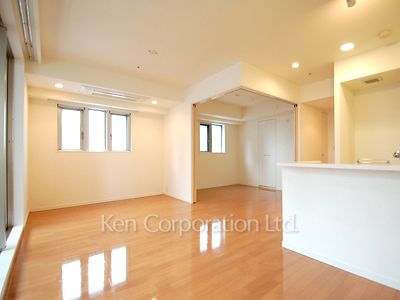 レジディア水道橋の写真 リビングダイニング ※11階の同じ間取タイプを撮影。仕様が異なることがあります。