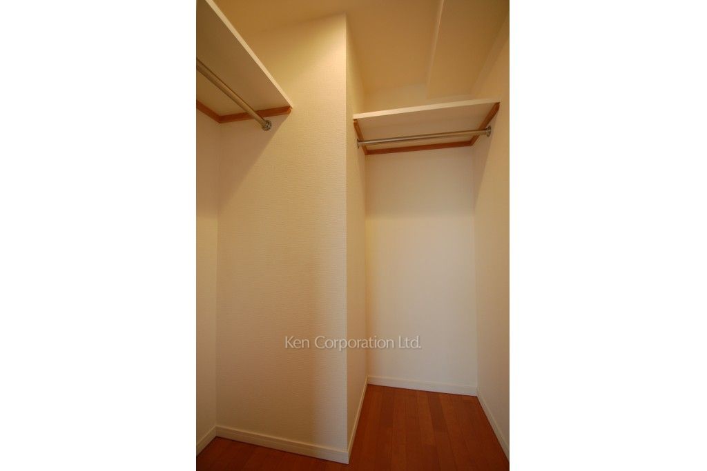 レジディア水道橋の写真 ウォークインクローゼット ※11階の同じ間取タイプを撮影。仕様が異なることがあります。