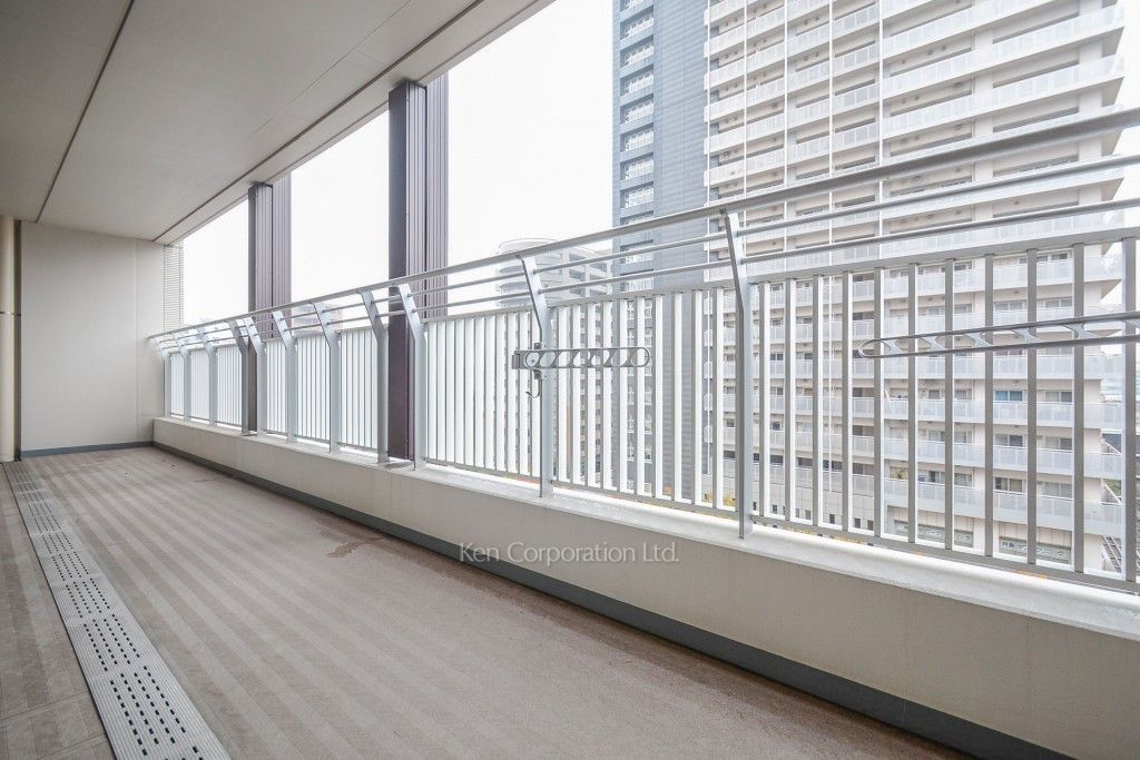 CAPITAL GATE PLACE ザ・タワーの写真 バルコニー