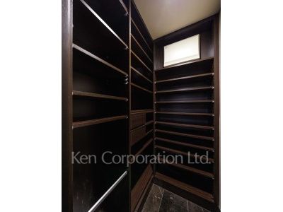 ザ・パークハウスグラン三番町の写真 シューズインクローゼット