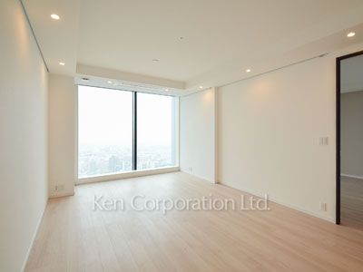 ラ・トゥール新宿ガーデンの写真 リビングダイニング ※37階の同じ間取タイプを撮影。仕様が異なることがあります。