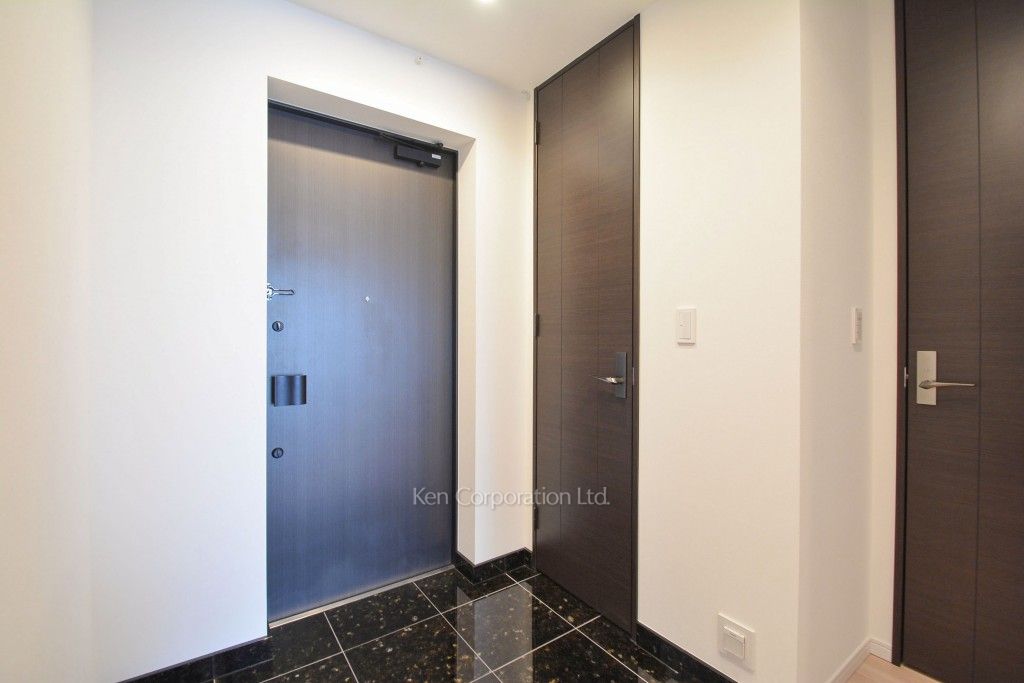 ラ・トゥール新宿ガーデンの写真 玄関 ※37階の同じ間取タイプを撮影。仕様が異なることがあります。