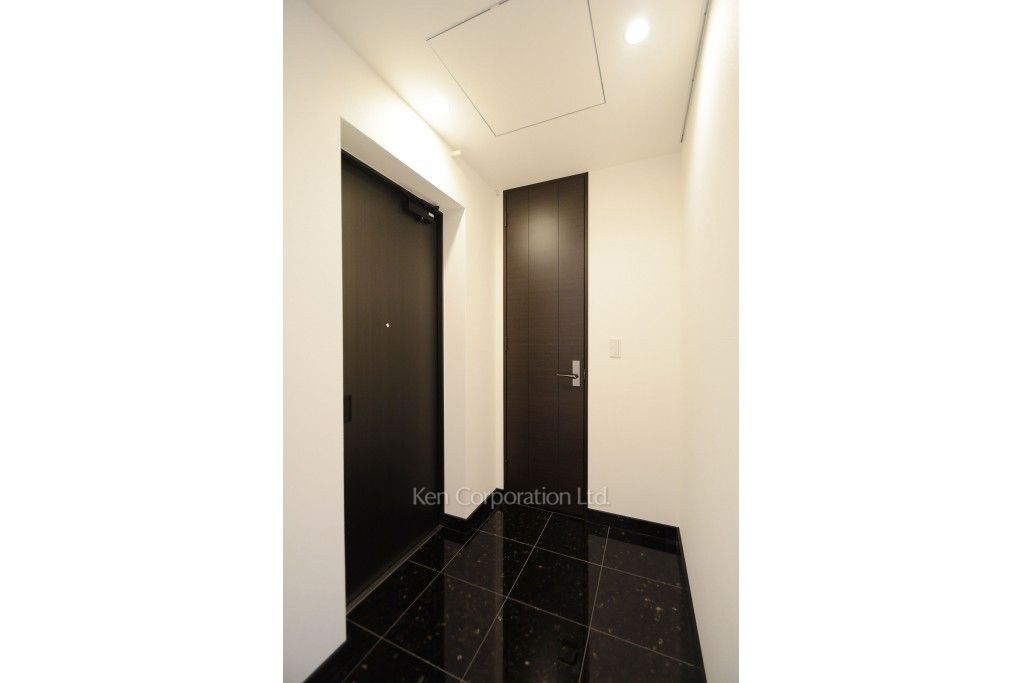 ラ・トゥール新宿ガーデンの写真 玄関 ※37階の同じ間取タイプを撮影。仕様が異なることがあります。