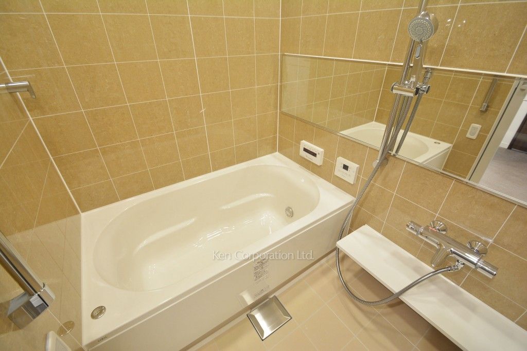 ラ・トゥール新宿ガーデンの写真 バスルーム ※37階の同じ間取タイプを撮影。仕様が異なることがあります。