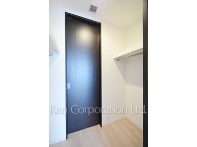 ラ・トゥール新宿ガーデンの写真 ウォークインクローゼット ※37階の同じ間取タイプを撮影。仕様が異なることがあります。