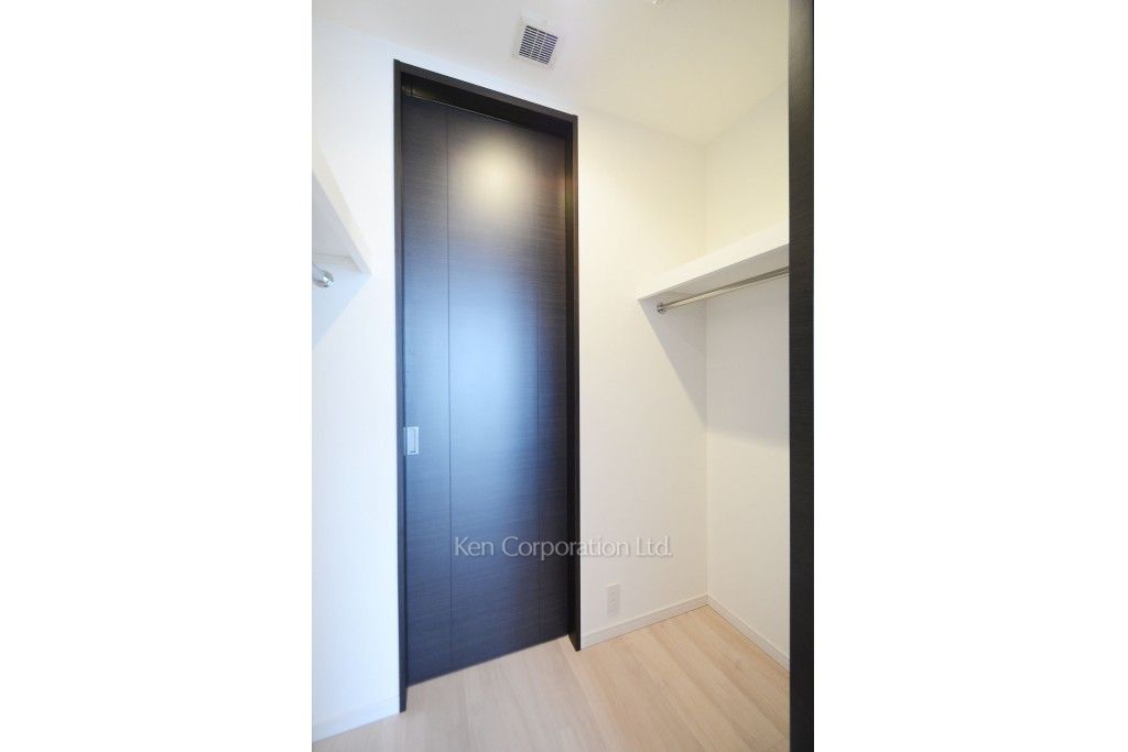 ラ・トゥール新宿ガーデンの写真 ウォークインクローゼット ※37階の同じ間取タイプを撮影。仕様が異なることがあります。