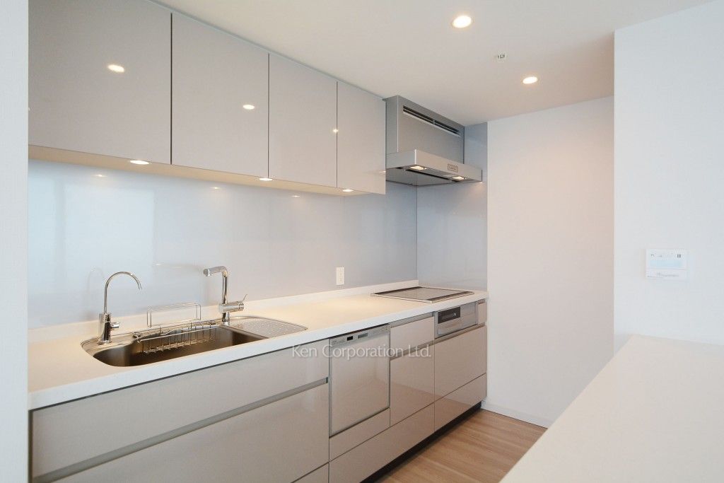 ラ・トゥール新宿ガーデンの写真 キッチン ※36階の同じ間取タイプを撮影。仕様が異なることがあります。