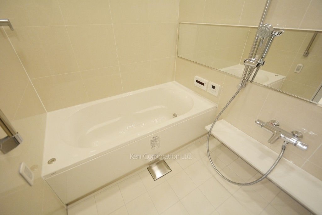 ラ・トゥール新宿ガーデンの写真 バスルーム ※36階の同じ間取タイプを撮影。仕様が異なることがあります。