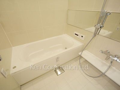 ラ・トゥール新宿ガーデンの写真 バスルーム ※36階の同じ間取タイプを撮影。仕様が異なることがあります。