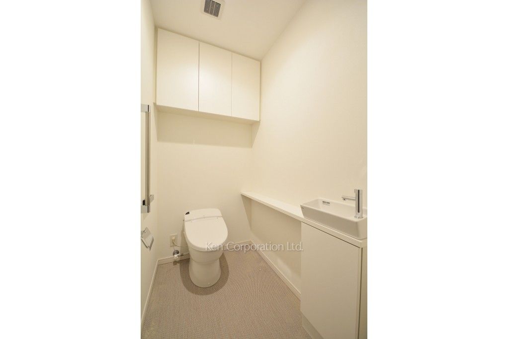 ラ・トゥール新宿ガーデンの写真 トイレ ※37階の同じ間取タイプを撮影。仕様が異なることがあります。