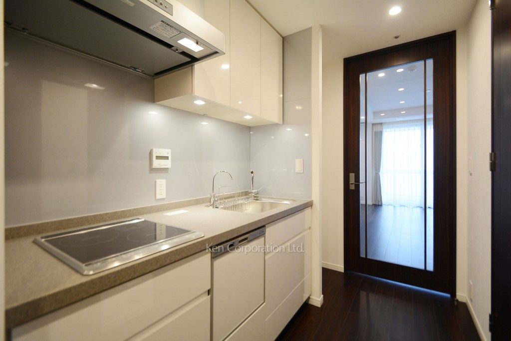 ラ・トゥール新宿ガーデンの写真 キッチン ※37階の同じ間取タイプを撮影。仕様が異なることがあります。