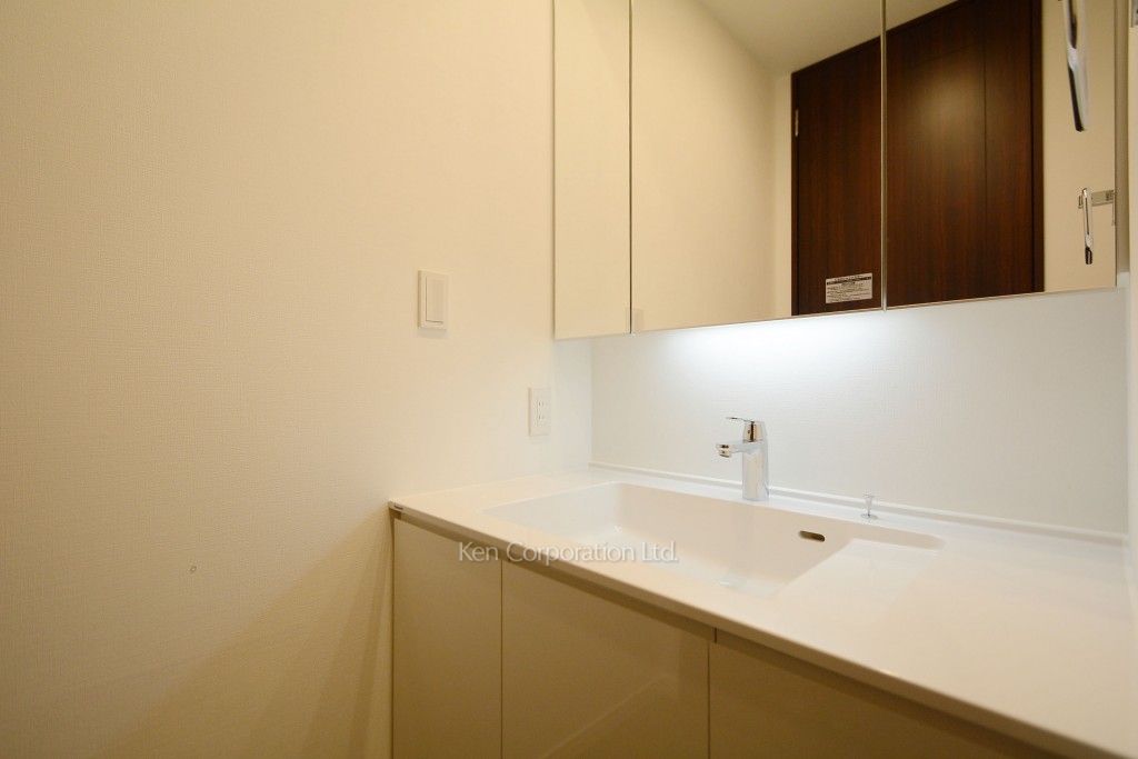 ラ・トゥール新宿ガーデンの写真 パウダールーム ※37階の同じ間取タイプを撮影。仕様が異なることがあります。