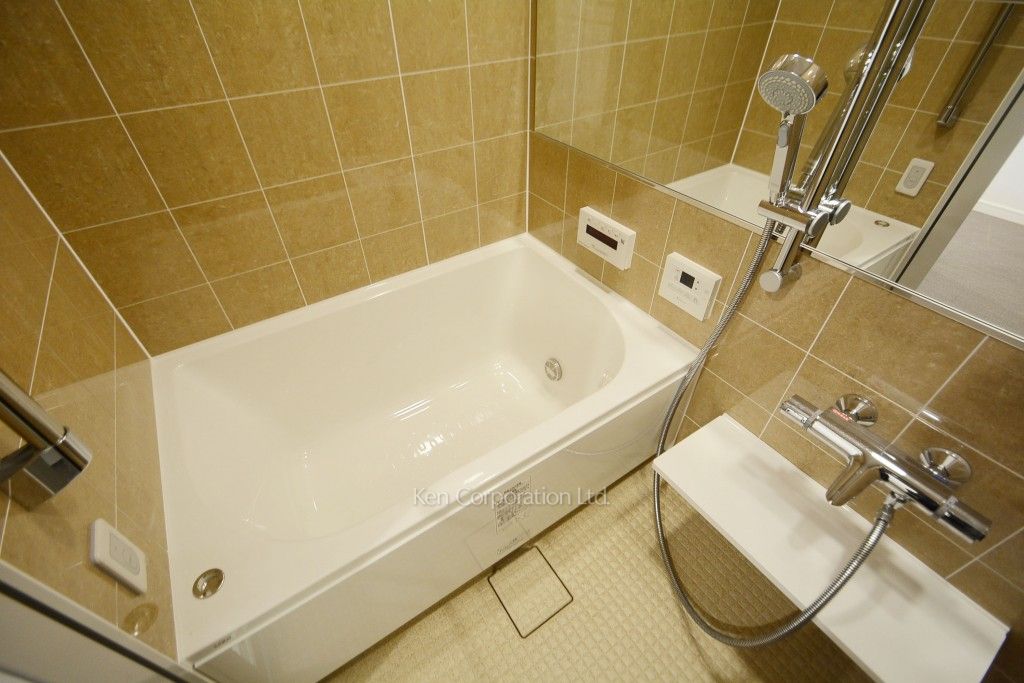 ラ・トゥール新宿ガーデンの写真 バスルーム ※37階の同じ間取タイプを撮影。仕様が異なることがあります。